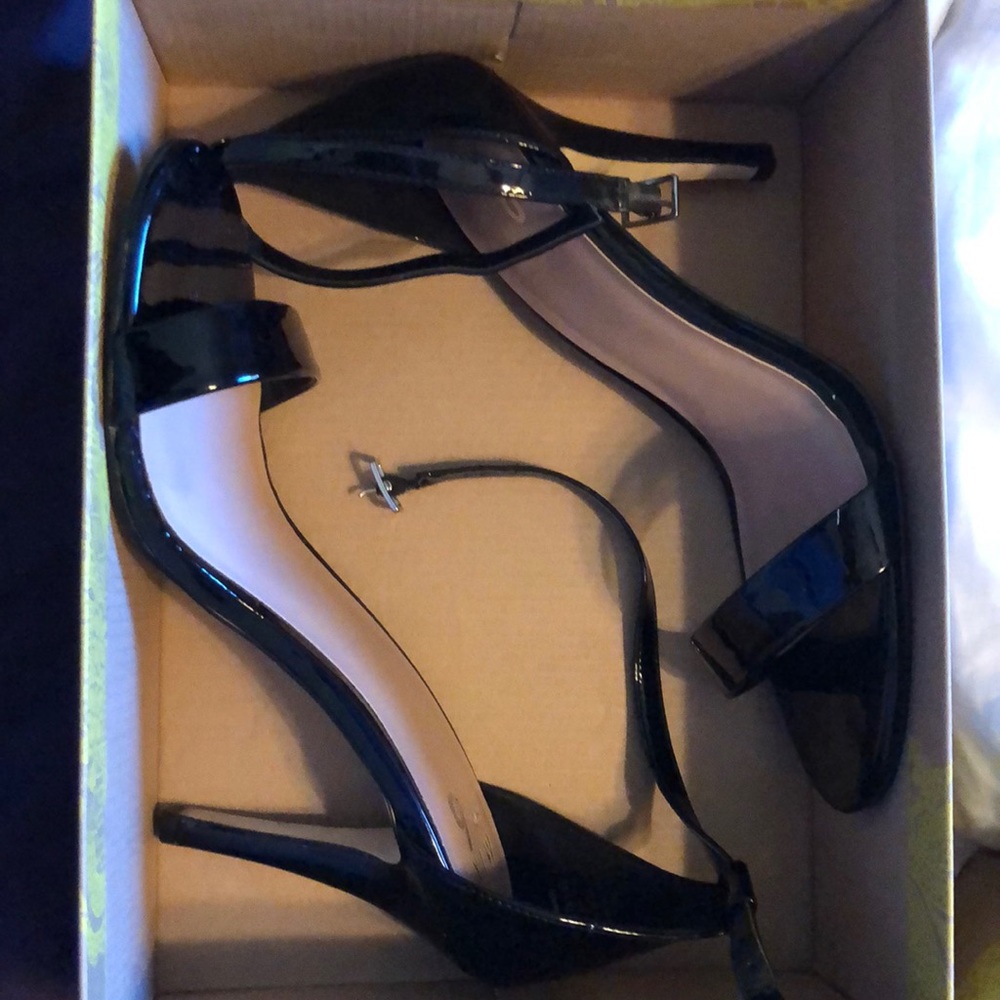 SIZE 11 BLACK SHINY MIX NO 6 HEELS